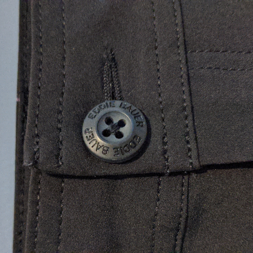 Eddie Bauer women's size 8 black skort - Picture 2 of 5